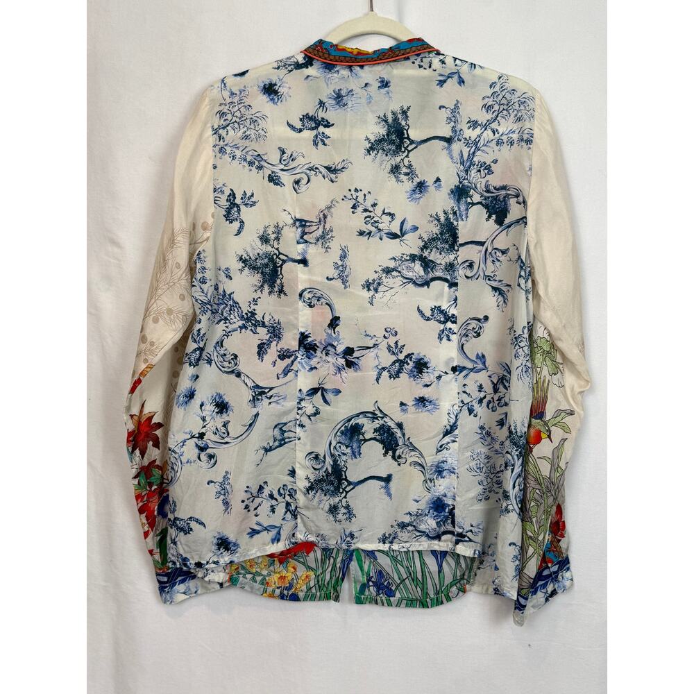Johnny Was 100% Silk Botanical Blouse M Button Front Bird Floral Piped Collar - Picture 10 of 16